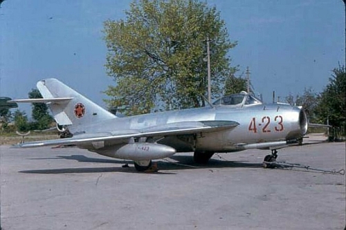 Albanian Air Force - Shenyang F-5 / MiG-17F