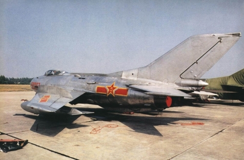 Chinese Shenyang J-6 MiG-19S Farmer-C