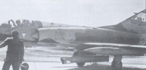 In 1986 the Egyptian Air Force had been deployed to Iraq for six weeks at a time with all national markings painted over, and they carried powerful Selenia ALQ-234 ECM pods.