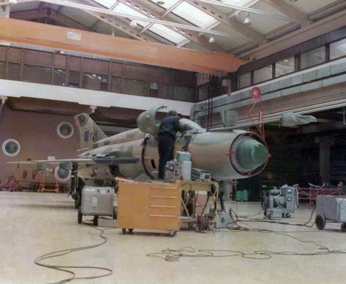 Libyan MiG-21bis ‘Fishbed-L’ aircraft B/N: 309 in the Yugoslav Aviation Technical Overhaul Depot at Zmaj in the 1980s