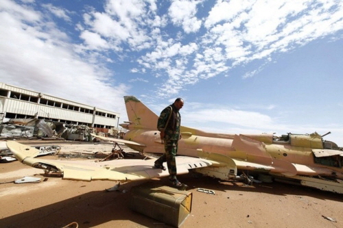 Libyan Su-22M at Ghardabiya airbase after B-2 attack