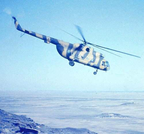 Libyan Mi-8T over desert