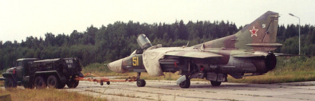 Soviet 899th APIB MiG-27D Flogger-J at Lielvarde airport. Photo: Stanislav Mackovik (airforce.ru) Soviet 899th APIB MiG-27D Flogger-J at Lielvarde airport. Photo: Stanislav Mackovik (airforce.ru)