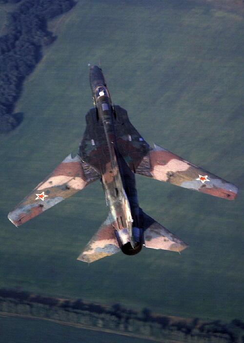 Soviet 899th APIB MiG-27D Flogger-J over Baltic region. Photo: Sergey Skrynnikov Soviet 899th APIB MiG-27D Flogger-J over Baltic region. Photo: Sergey Skrynnikov