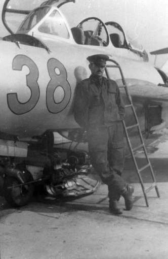 404th regiment MiG-15UTI Midget