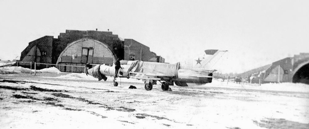 Soviet 404th iap MiG-21SM. Photo: Victor Kovalev collection Soviet 404th iap MiG-21SM. Photo: Victor Kovalev collection