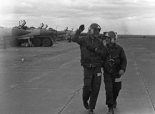 USSR 404th regiment MiG-23M crew at Orlovka airport